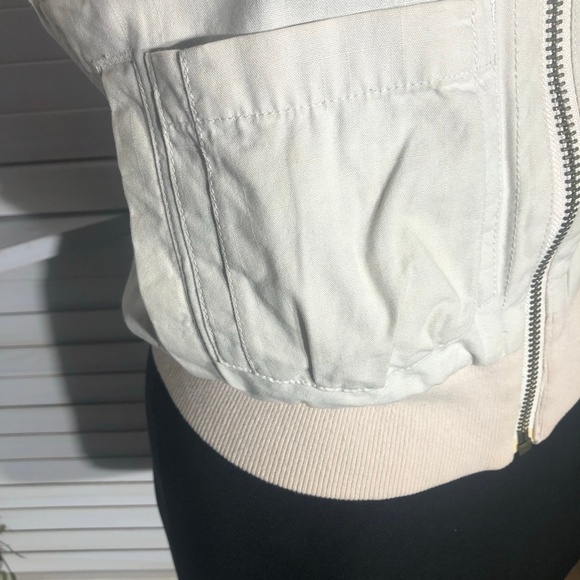 Rare Y2K Volcom Skater Cropped Bomber Jacket Hooded Full Zip Beige/Cream sz XS - Picture 11 of 15